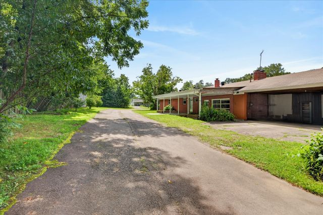 910 Highway 13, Cunningham, TN 37052