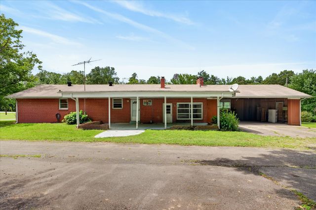 910 Highway 13, Cunningham, TN 37052