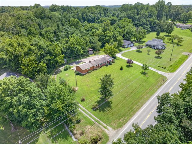 910 Highway 13, Cunningham, TN 37052