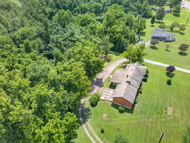 910 Highway 13, Cunningham, TN 37052