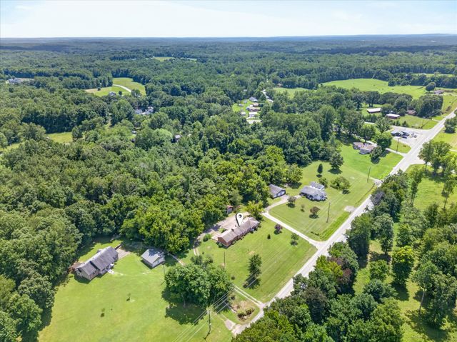 910 Highway 13, Cunningham, TN 37052