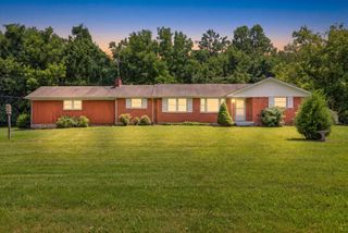 910 Highway 13, Cunningham, TN 37052