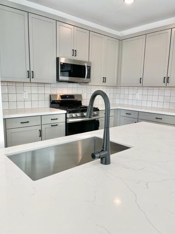 9227 E Smith Avenue, Mesa, AZ 85212