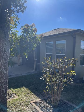 2062 REDBAY AVENUE, Minneola, FL 34715