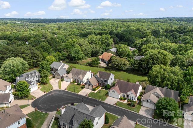 9128 Twilight Hill Court, Charlotte, NC 28277