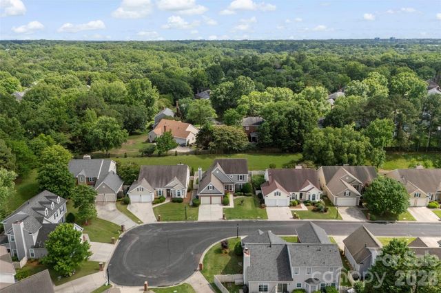 9128 Twilight Hill Court, Charlotte, NC 28277