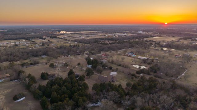 282 County Road 2186, Greenville, TX 75402