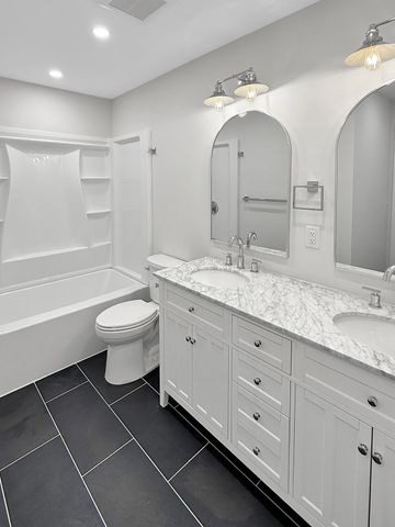 9 Whitman Circle 9, Bellingham, MA 02019