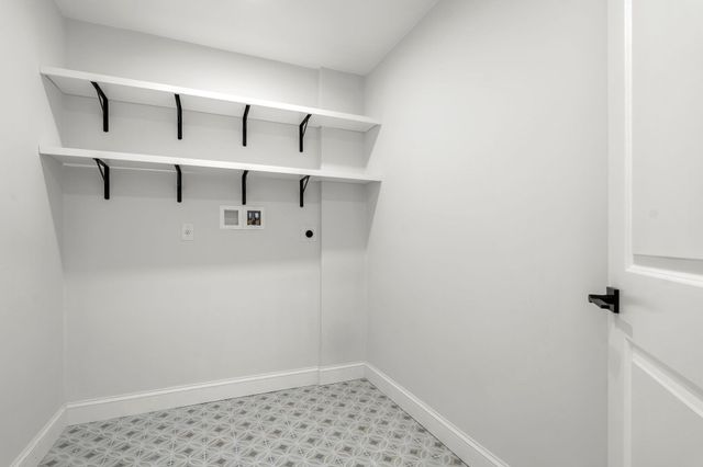 9 Whitman Circle 9, Bellingham, MA 02019