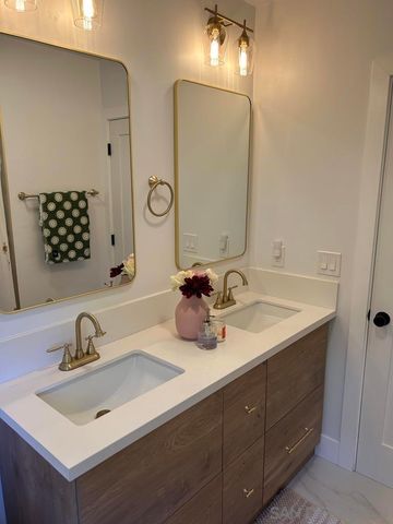 1745 Redwing St, San Marcos, CA 92078