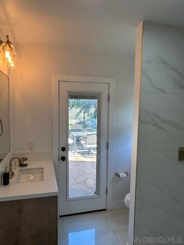 1745 Redwing St, San Marcos, CA 92078