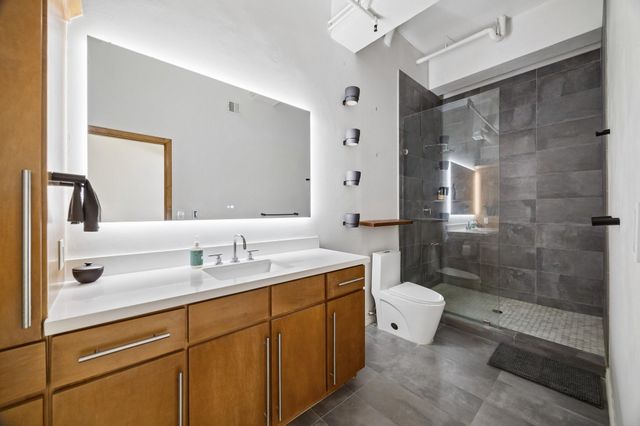 705 Main Street 516, Houston, TX 77002