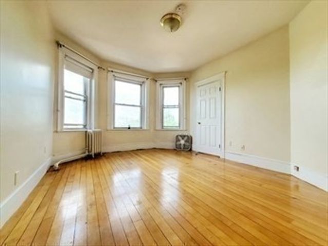 279 Harvard 43, Cambridge, MA 02139