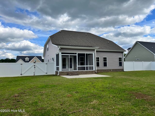 3218 School View Drive, Farmville, NC 27828