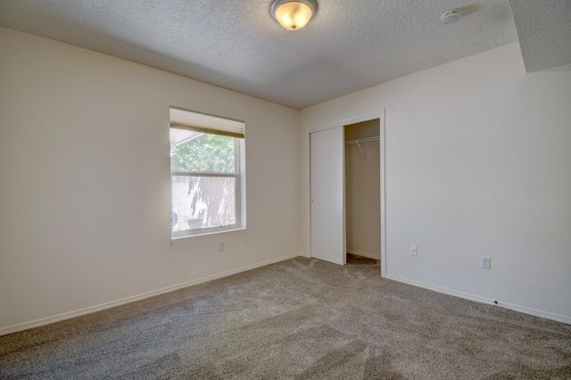 5759 Pinon Altos Road NW, Albuquerque, NM 87114