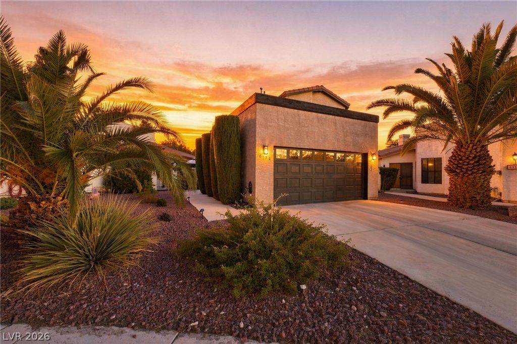 6556 Gatehouse Lane, Las Vegas, NV 89108 — exterior