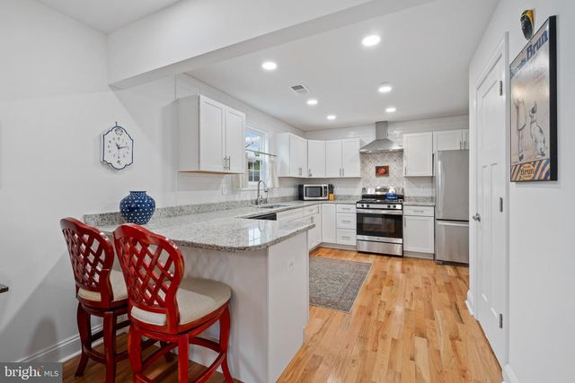 126 WATERMANS COVE LN, Chester, MD 21619