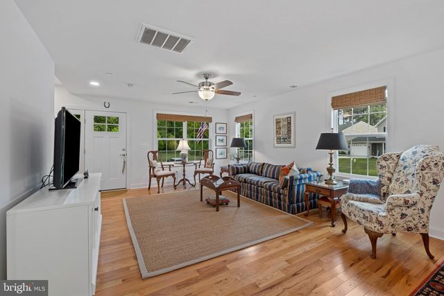 126 WATERMANS COVE LN, Chester, MD 21619