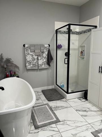 1309 E 12th Street N, Newton, IA 50208