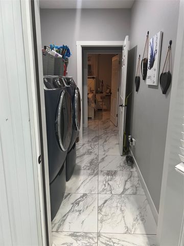 1309 E 12th Street N, Newton, IA 50208