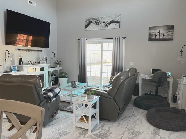 1309 E 12th Street N, Newton, IA 50208