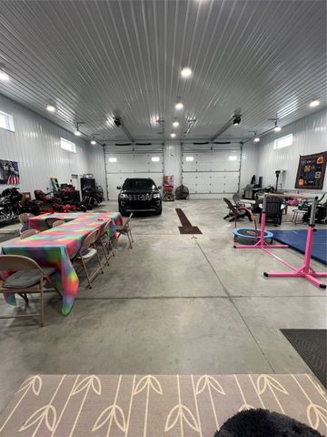 1309 E 12th Street N, Newton, IA 50208