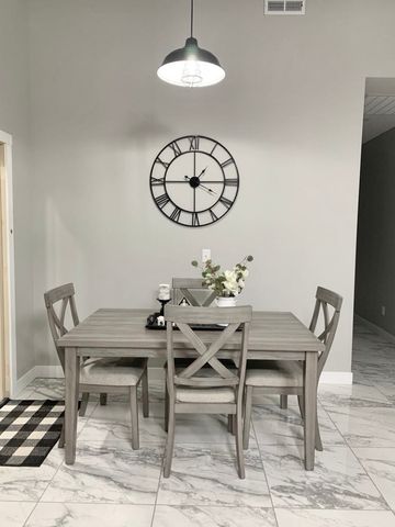 1309 E 12th Street N, Newton, IA 50208