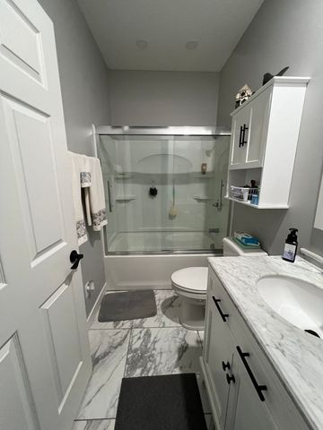 1309 E 12th Street N, Newton, IA 50208