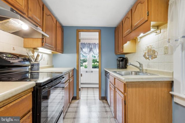 20 TREVOSE RD, Feasterville Trevose, PA 19053