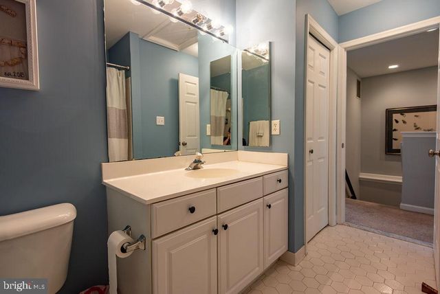 43287 CHOKEBERRY SQ, Ashburn, VA 20147