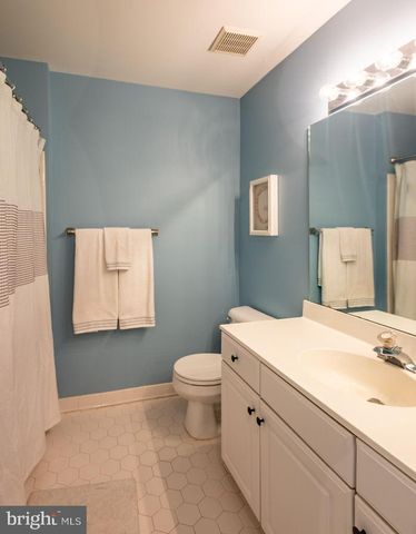 43287 CHOKEBERRY SQ, Ashburn, VA 20147