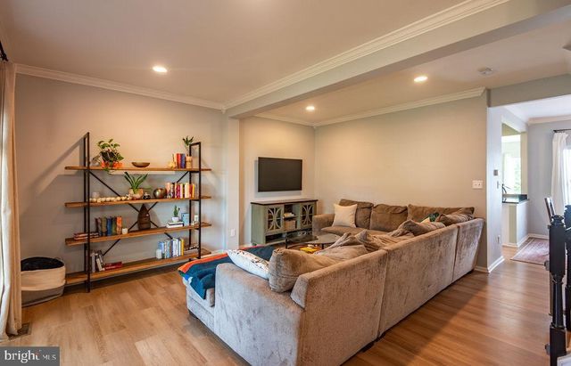 43287 CHOKEBERRY SQ, Ashburn, VA 20147