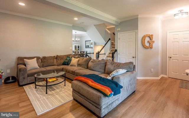 43287 CHOKEBERRY SQ, Ashburn, VA 20147