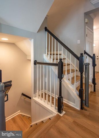 43287 CHOKEBERRY SQ, Ashburn, VA 20147