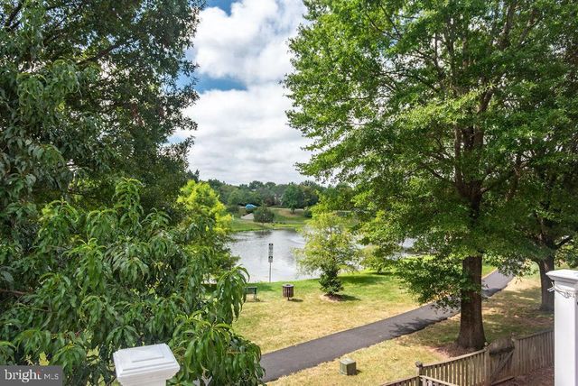 43287 CHOKEBERRY SQ, Ashburn, VA 20147