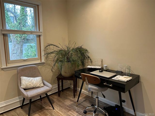 5 Slade Place, Bay Shore, NY 11706