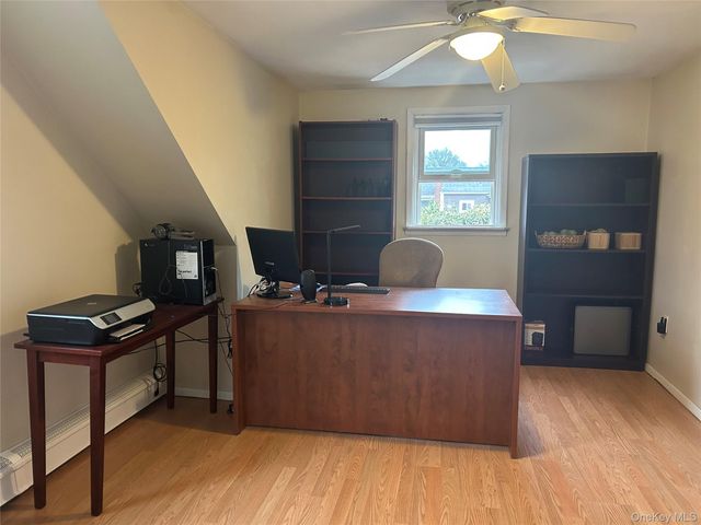 5 Slade Place, Bay Shore, NY 11706