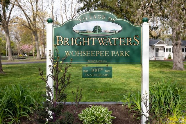 5 Slade Place, Bay Shore, NY 11706