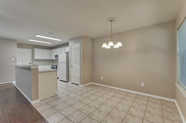 231 Blushwood Place, The Woodlands, TX 77382