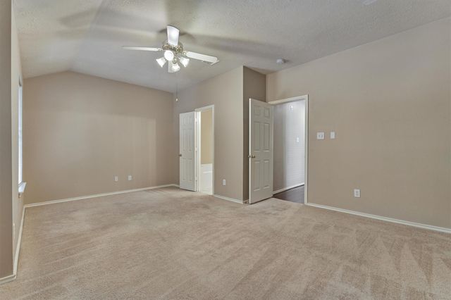 231 Blushwood Place, The Woodlands, TX 77382