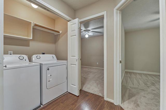 231 Blushwood Place, The Woodlands, TX 77382