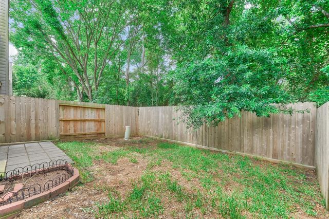 231 Blushwood Place, The Woodlands, TX 77382