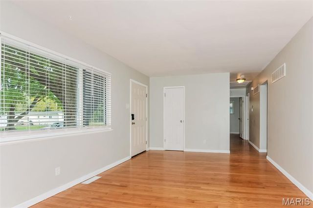 330 Moule Drive, Florissant, MO 63031