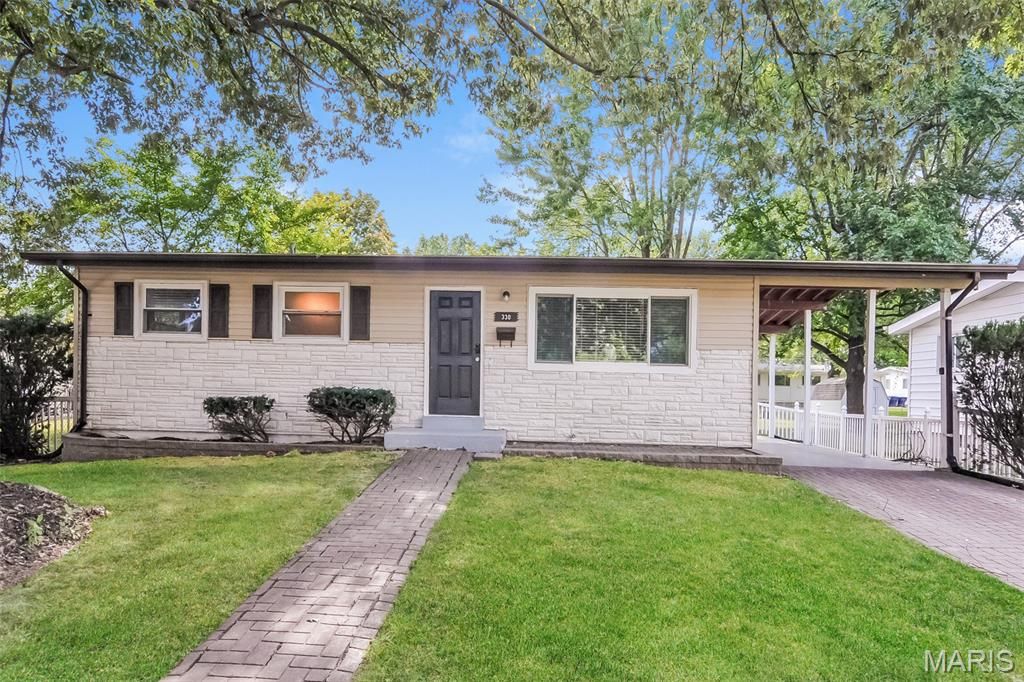 330 Moule Drive, Florissant, MO 63031