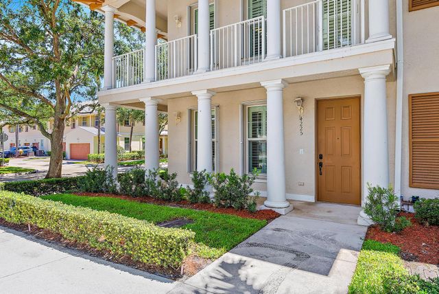 4225 E Main Street, Jupiter, FL 33458