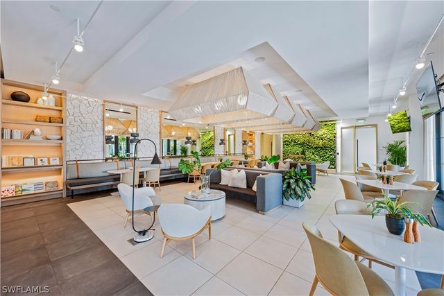 13925 Old Coast RD 1003, Naples, FL 34110