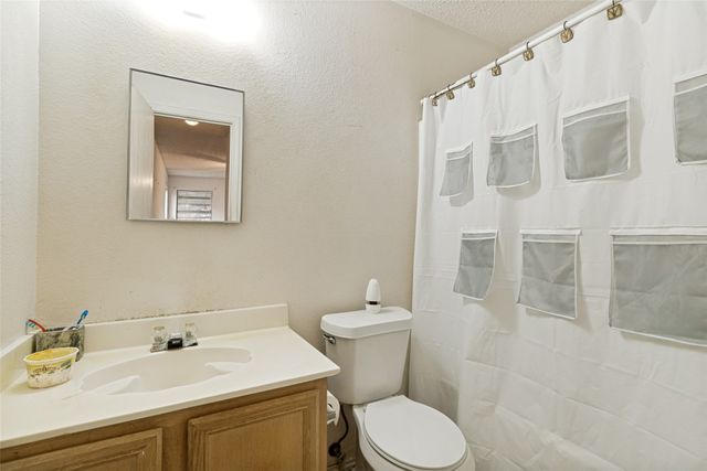 222 Idlewyld Drive, Mesquite, TX 75149