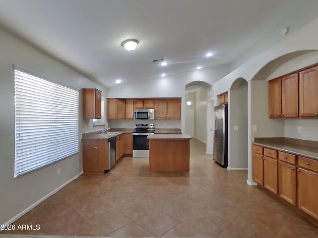 4012 S 56TH Avenue, Phoenix, AZ 85043