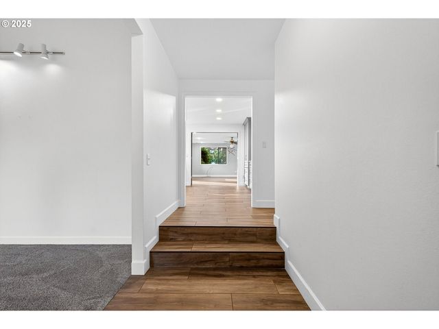 14595 Sw 144TH Ave, Portland, OR 97224