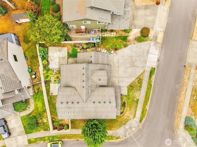 9209 Vancouver Drive NE, Lacey, WA 98516
